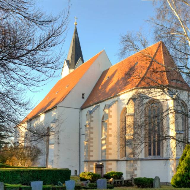 s_2880px-dahlen_kirche | Kirche Oschatzer Land – Kirchgemeinde  